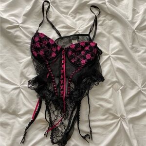 Juliara vintage 90’s black and pink rose embroidered lingerie garters size L